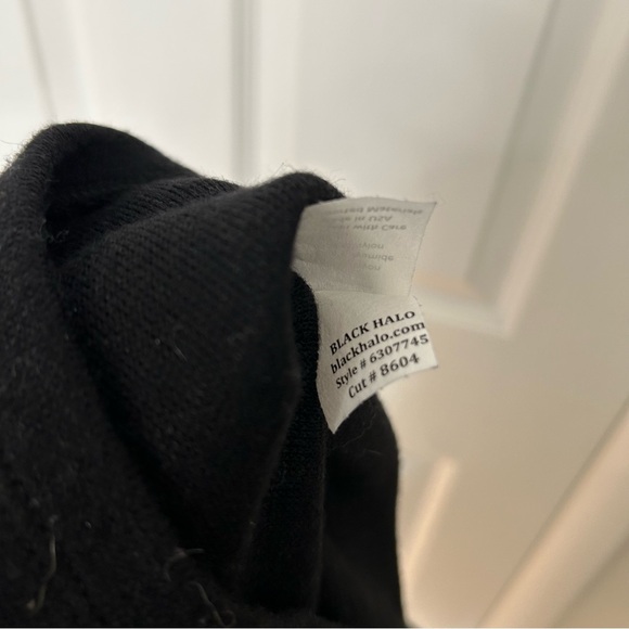 Black Halo Denver Top - Picture 9 of 9